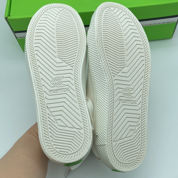 NWB CARIUMA WHITE SNEAKERS SHOES 5.5 - Picture 3 of 11